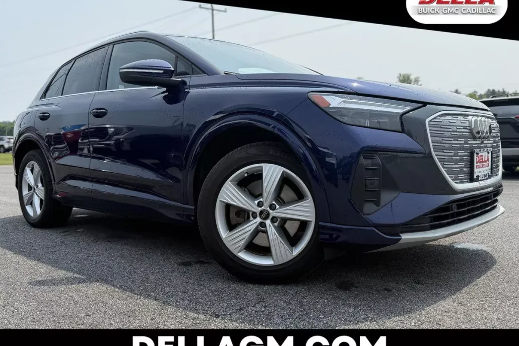 2022 Audi Q4 E-tron Premium Plus photo 1