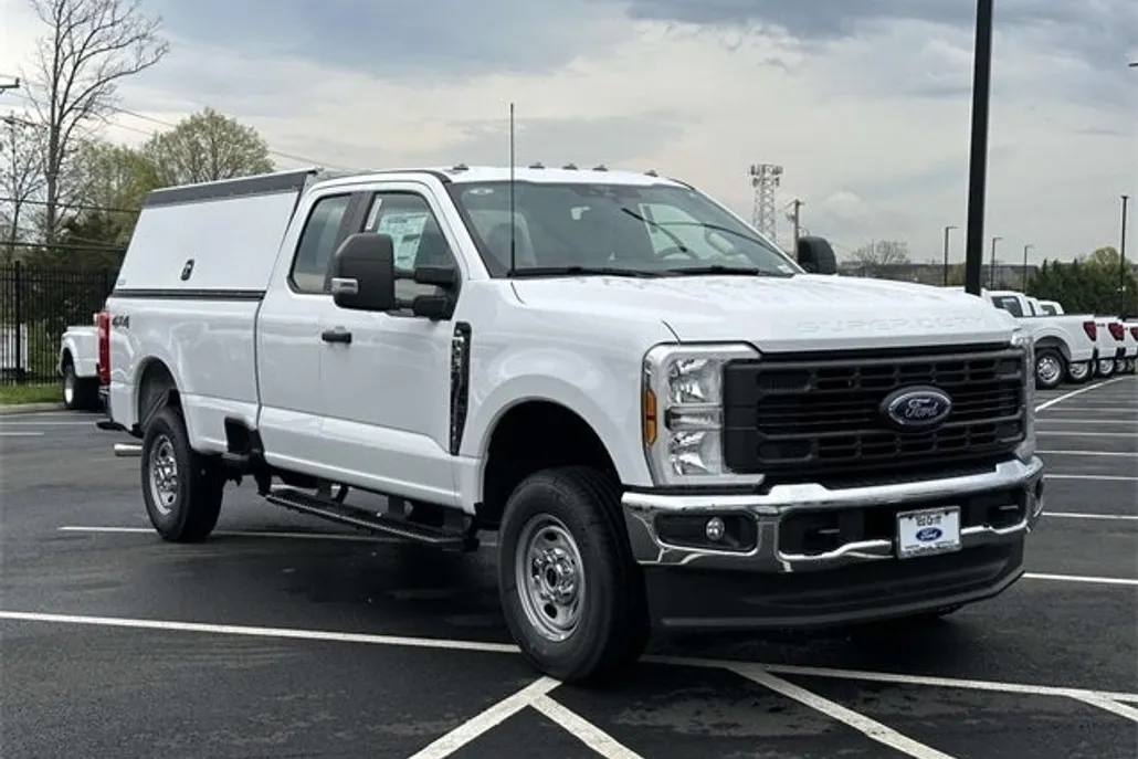 2025 Ford F-250 photo 1