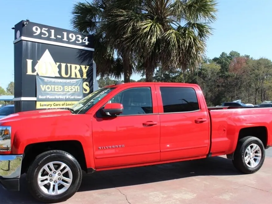 2018 Chevrolet Silverado 1500 LT photo 1