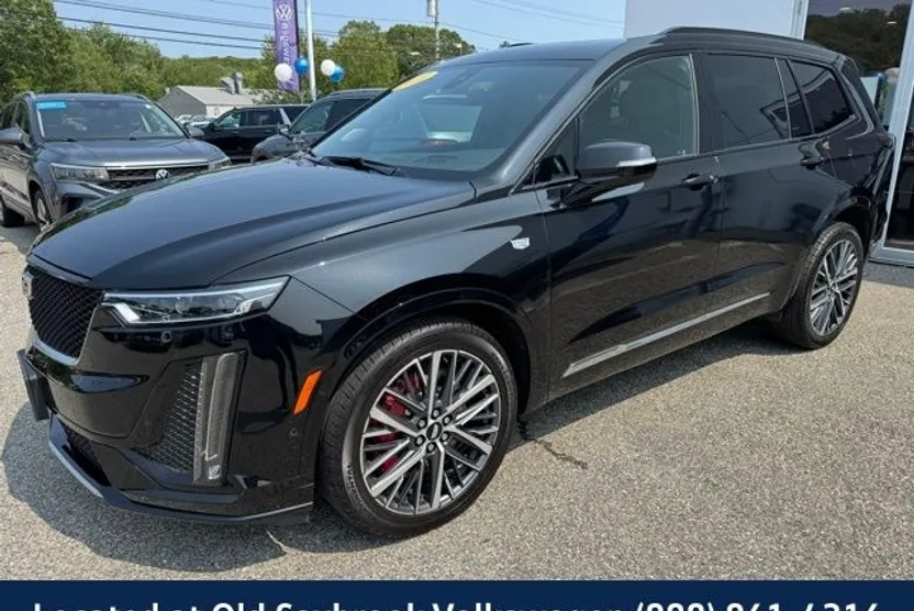 2022 Cadillac XT6 Sport photo 1