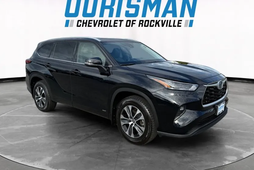 2022 Toyota Highlander Hybrid XLE photo 1