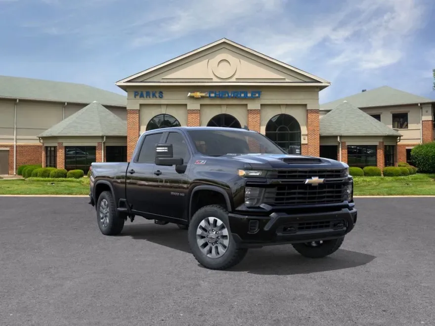 2025 Chevrolet Silverado 2500HD Custom photo 1