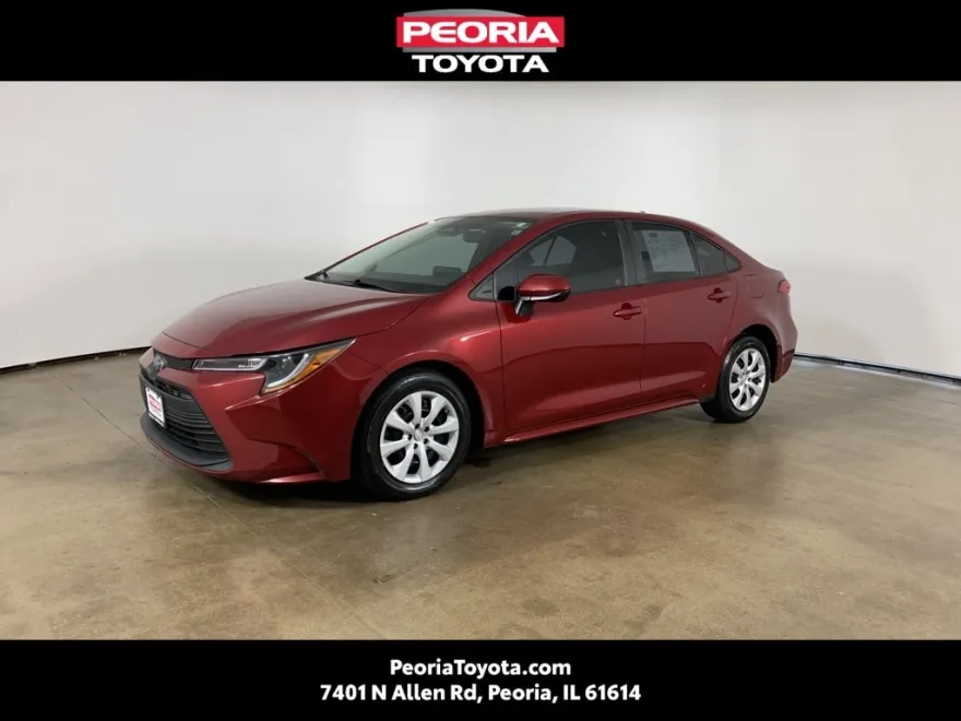 2023 Toyota Corolla LE photo 1