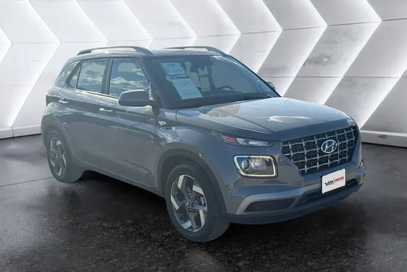 2022 Hyundai Venue SEL Limited photo 1