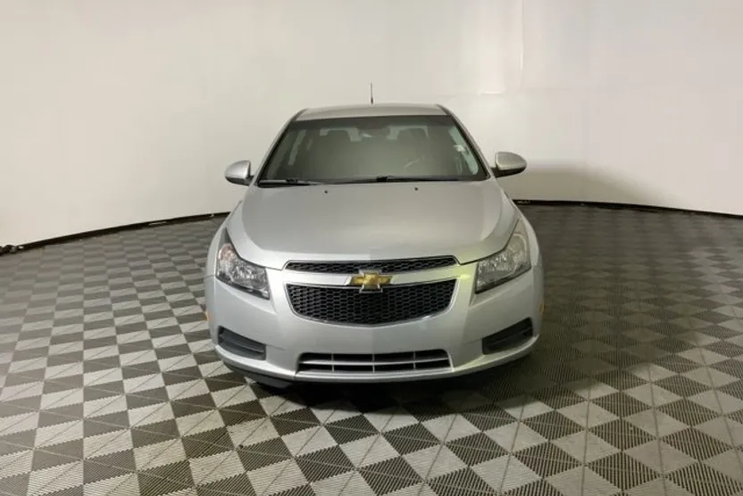 2014 Chevrolet Cruze photo 1