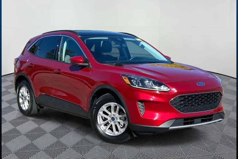 2021 Ford Escape SE Hybrid photo 1
