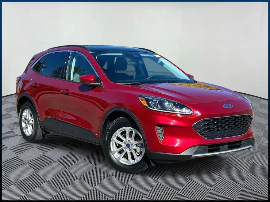 2021 Ford Escape SE Hybrid photo 1