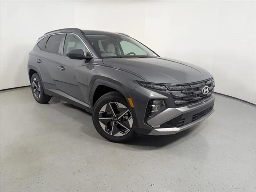 2025 Hyundai Tucson SEL photo 1