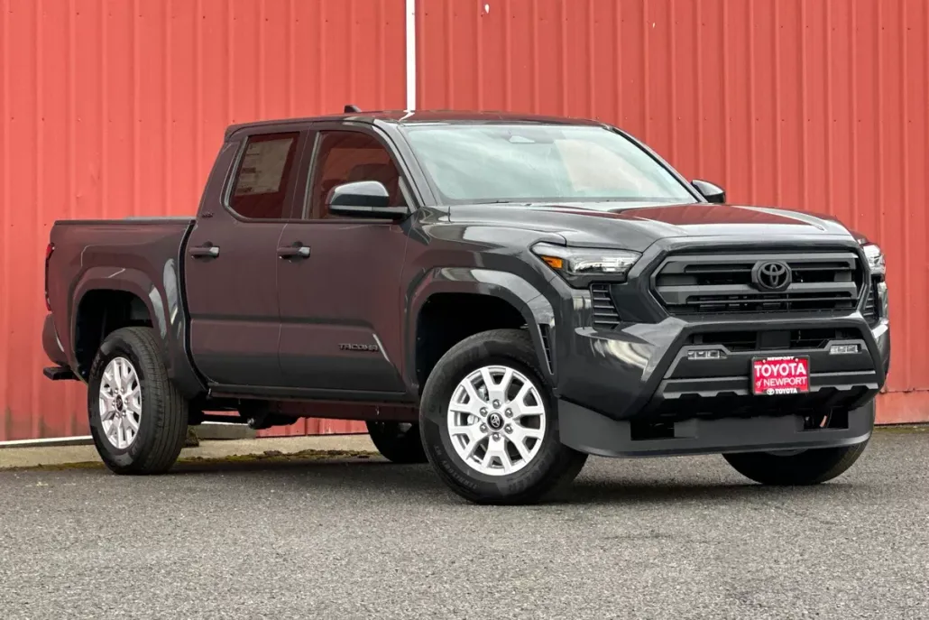 2025 Toyota Tacoma SR5 Double Cab photo 1