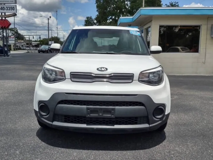 2017 Kia Soul Base photo 1