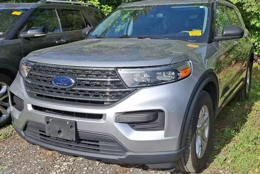2022 Ford Explorer XLT photo 1