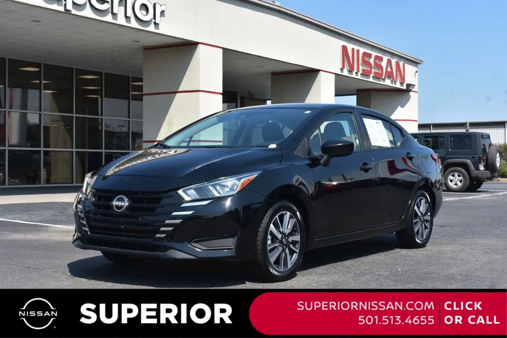 2024 Nissan Versa SV photo 1