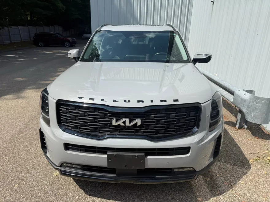 2022 Kia Telluride SX photo 1