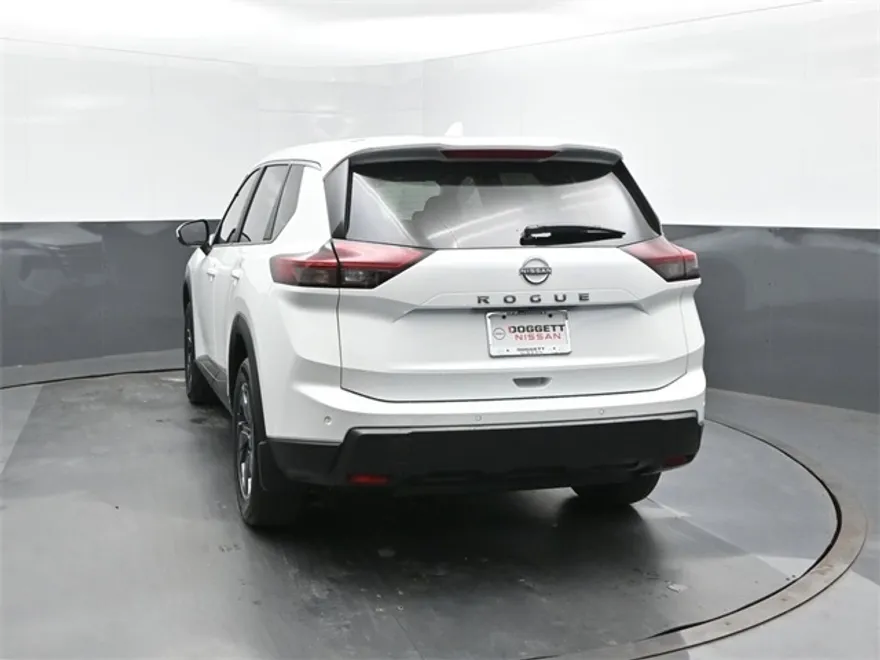 2026 Nissan Rogue SV photo 1