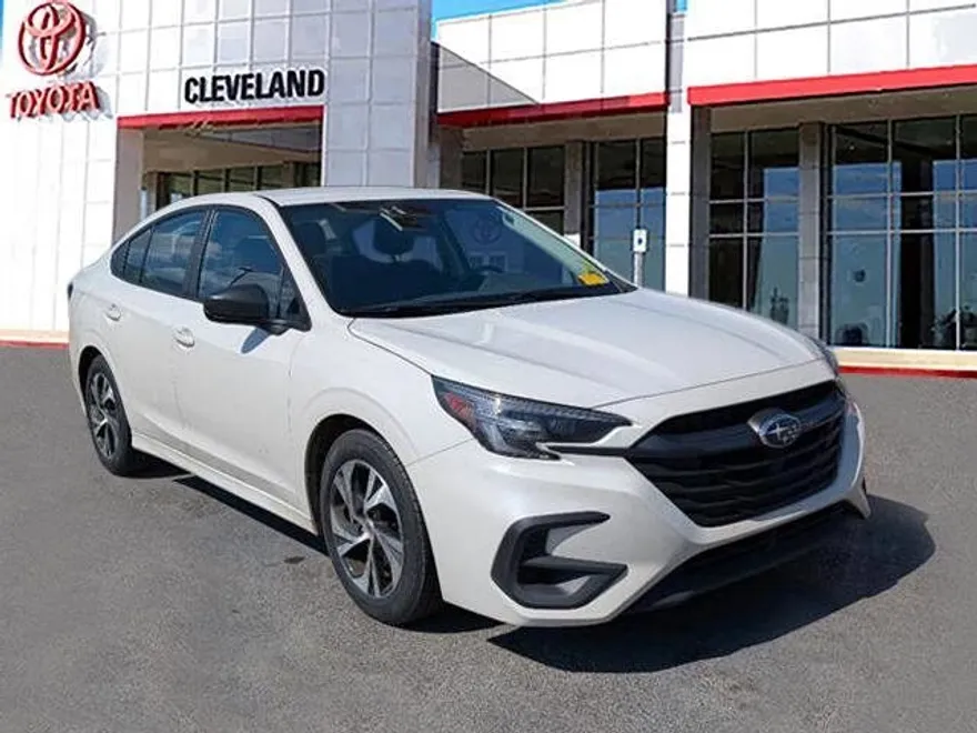 2023 Subaru Legacy Base photo 1