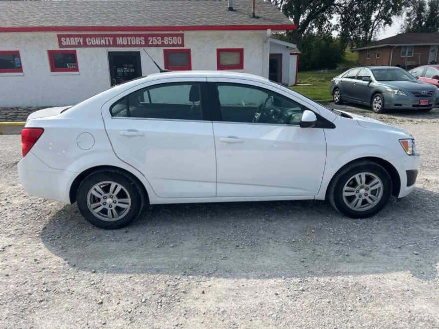 2014 Chevrolet Sonic LT photo 1