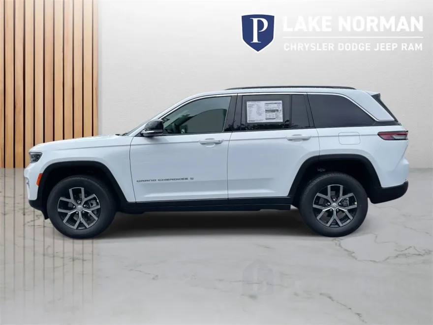 2025 Jeep Grand Cherokee Limited photo 1