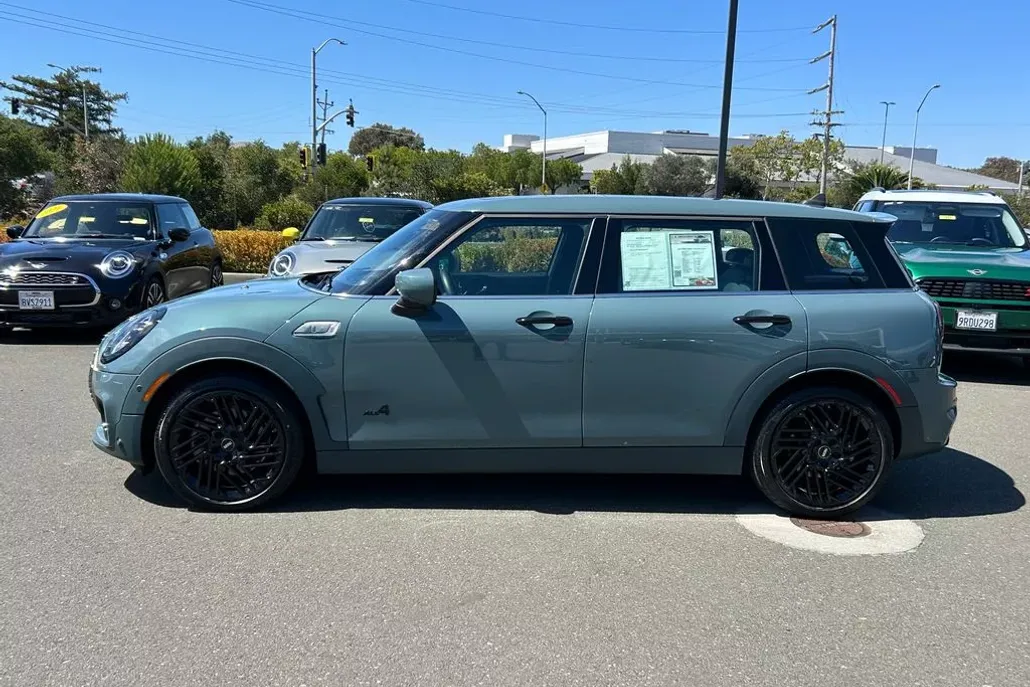 2024 Mini Cooper Base S ALL4 photo 1