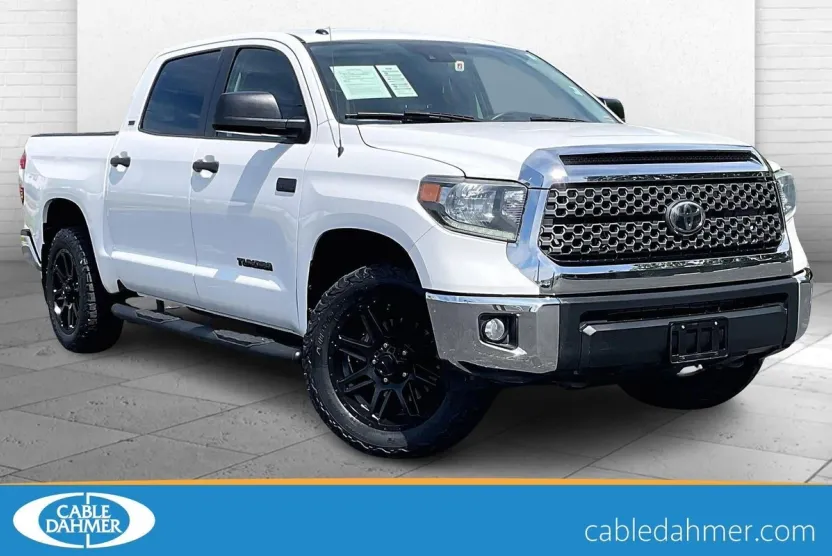 2018 Toyota Tundra SR5 photo 1