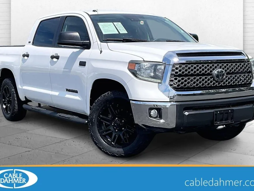 2018 Toyota Tundra SR5 photo 1