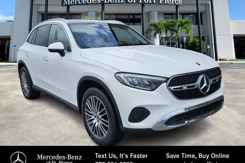 2024 Mercedes Benz GLC 300 photo 1