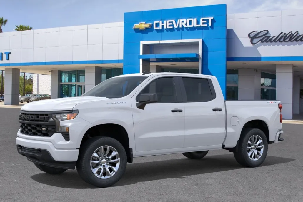 2025 Chevrolet Silverado 1500 Custom photo 1