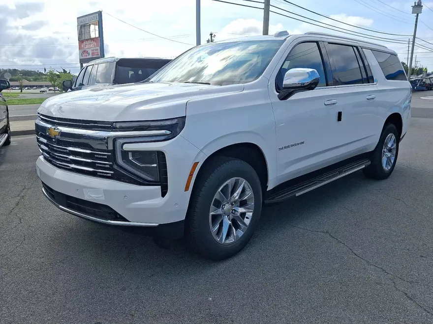 2025 Chevrolet Suburban Premier photo 1