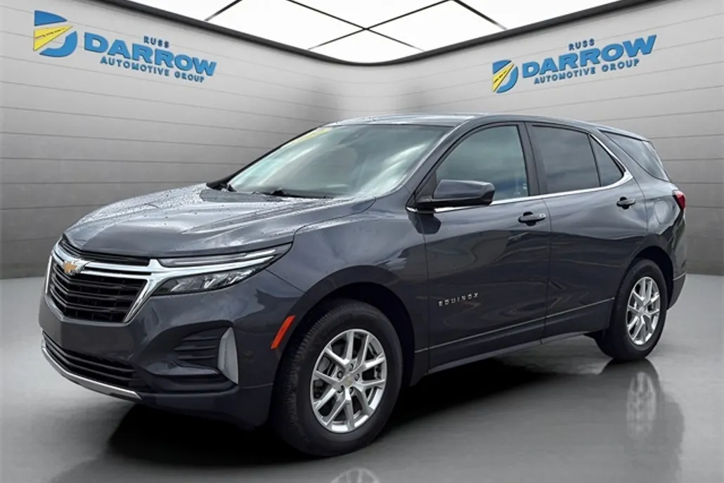 2022 Chevrolet Equinox LT photo 1