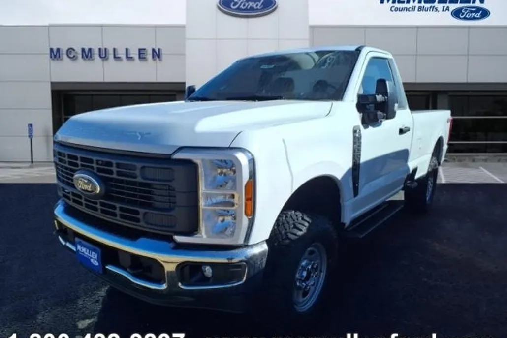 2025 Ford F-250 photo 1