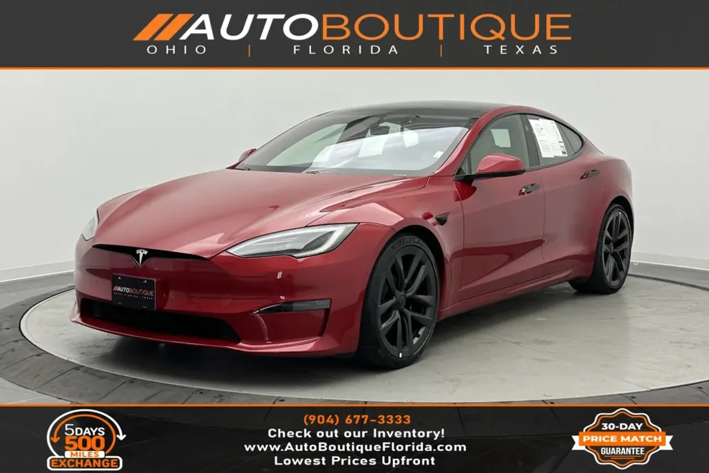2022 Tesla Model S Plaid photo 1