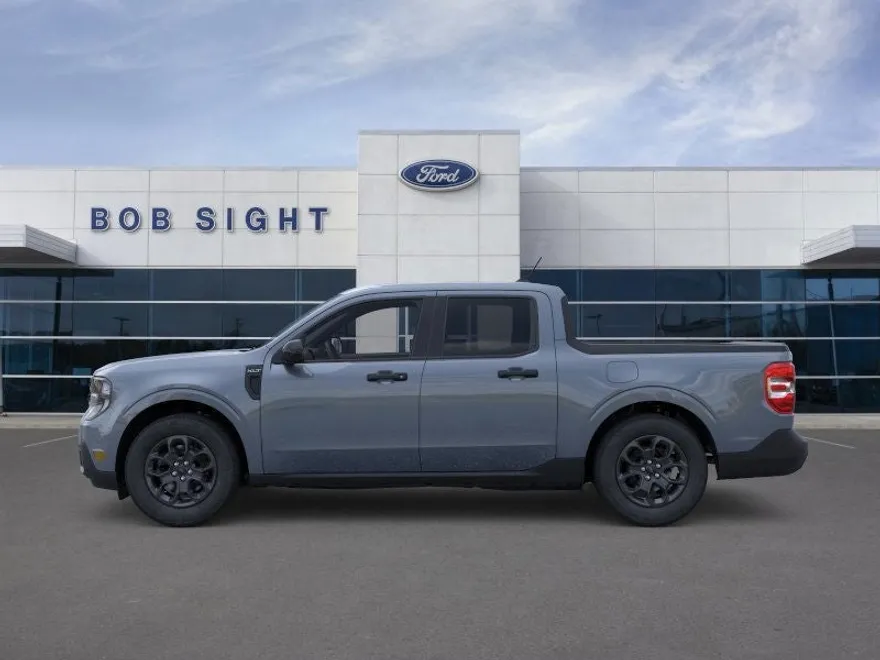 2025 Ford Maverick XLT photo 1