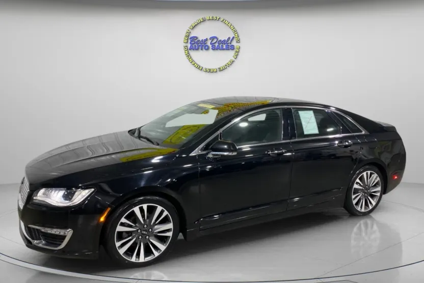 2017 Lincoln MKZ Reserve photo 1