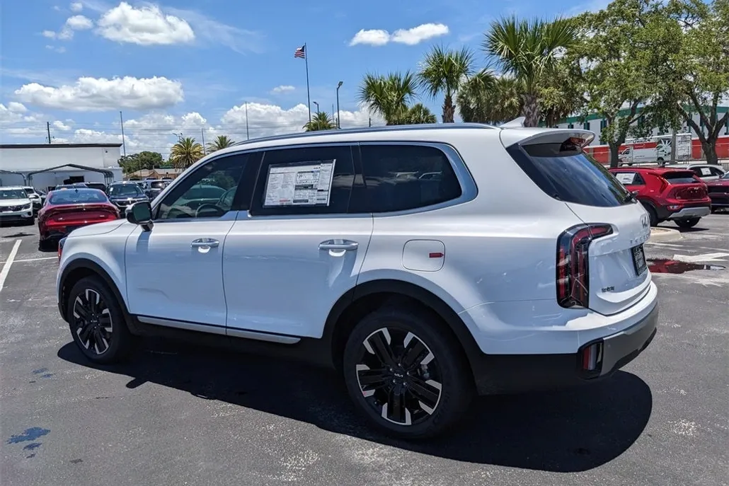 2025 Kia Telluride EX X-Pro photo 1
