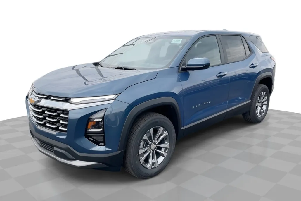 2026 Chevrolet Equinox LT photo 1