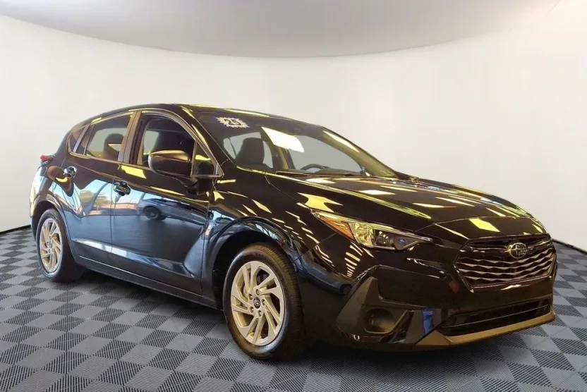 2025 Subaru Impreza Base photo 1