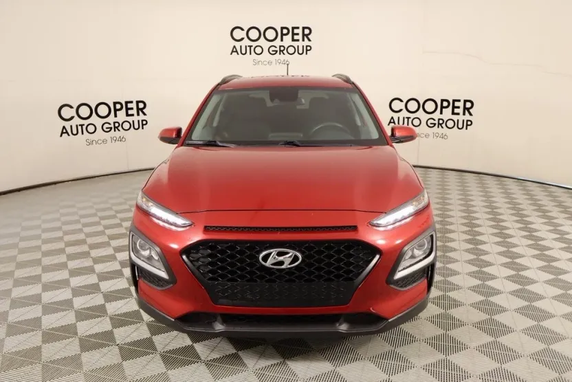 2020 Hyundai Kona SEL photo 1