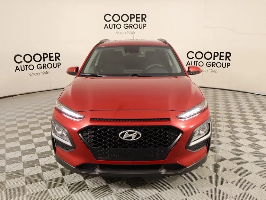 2020 Hyundai Kona SEL photo 1