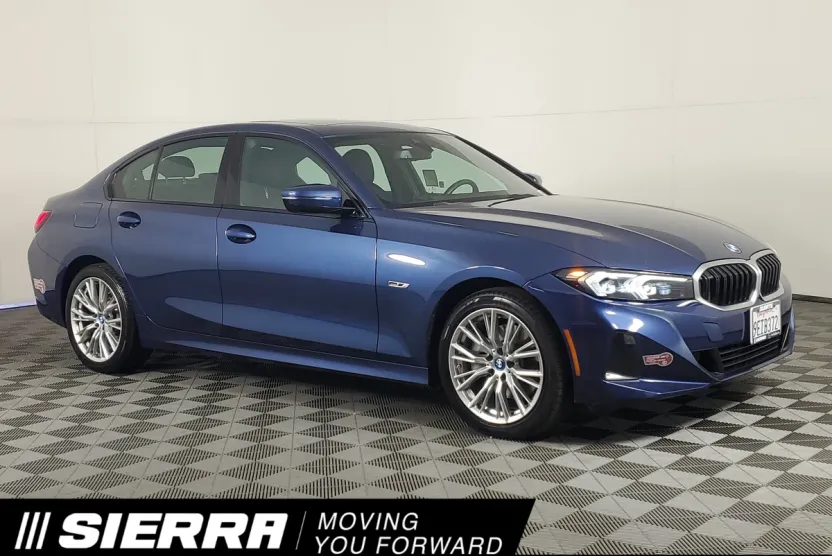 2023 Bmw 330e photo 1