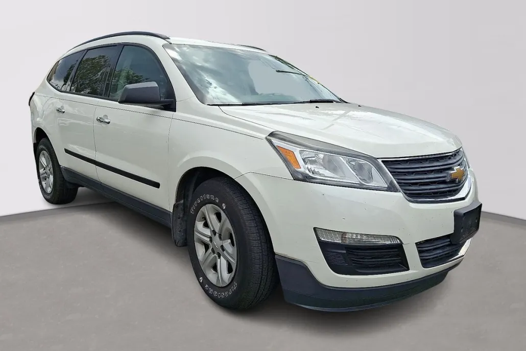 2013 Chevrolet Traverse LS photo 1