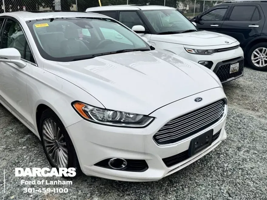 2016 Ford Fusion Titanium photo 1