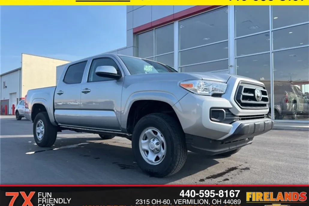 2023 Toyota Tacoma SR V6 photo 1
