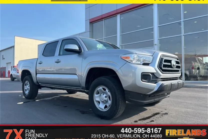2023 Toyota Tacoma SR V6 photo 1