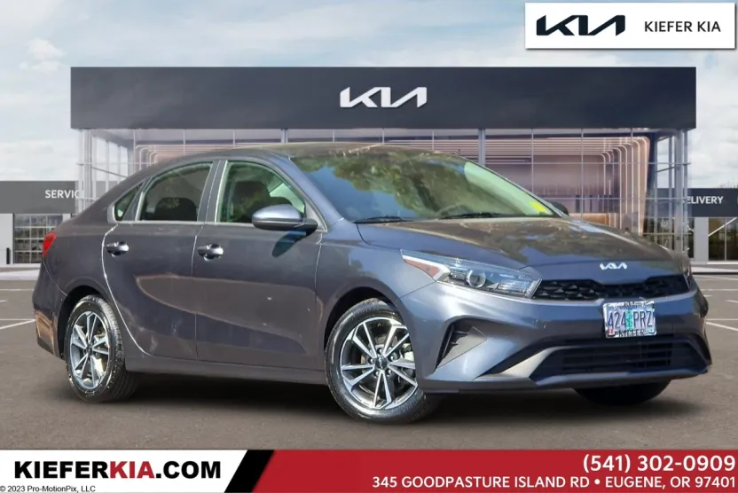 2022 Kia Forte FE LXS photo 1