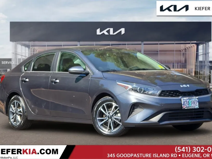 2022 Kia Forte FE LXS photo 1