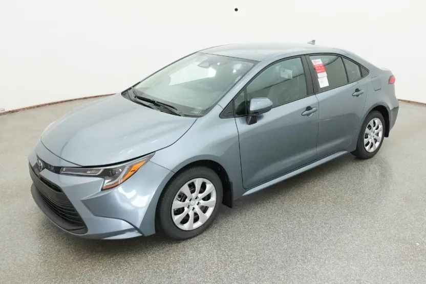 2026 Toyota Corolla LE photo 1
