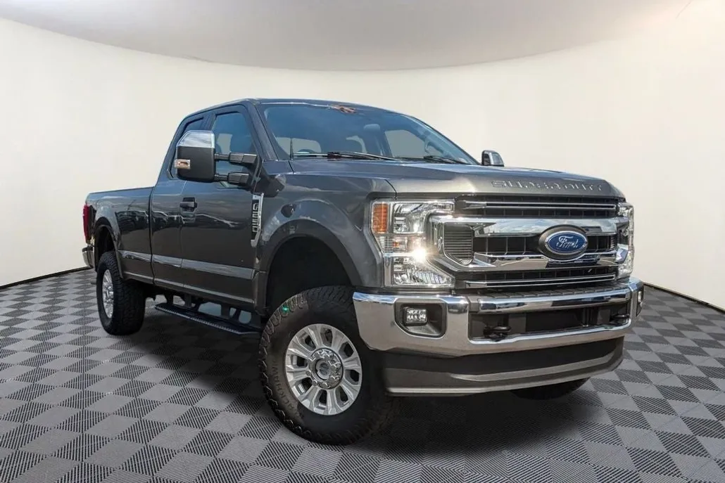 2020 Ford F-250 XLT photo 1