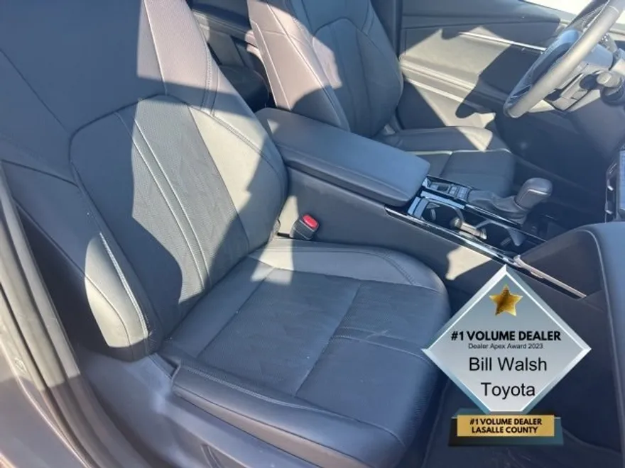 2025 Toyota Camry XSE photo 1