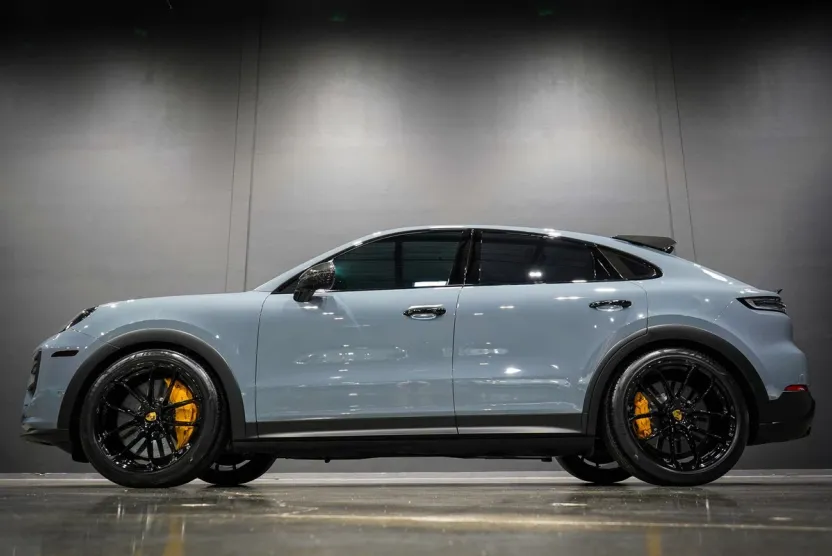 2024 Porsche Cayenne Turbo GT photo 1