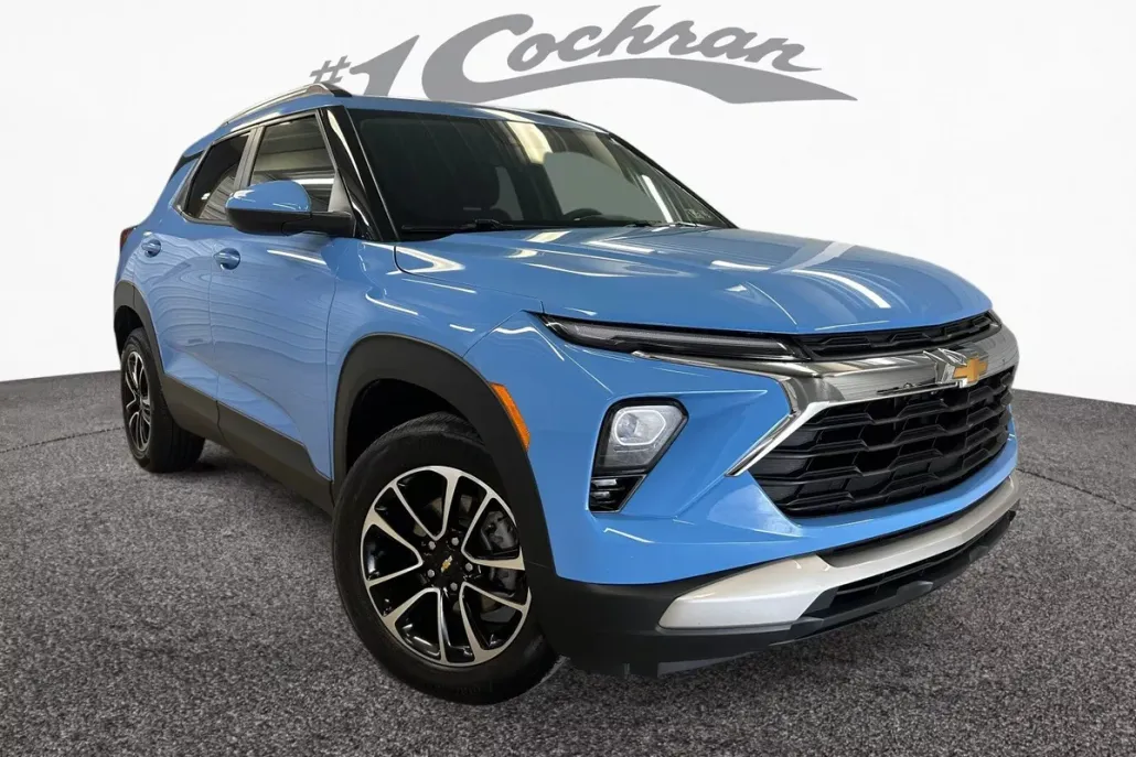 2024 Chevrolet Trailblazer LT photo 1
