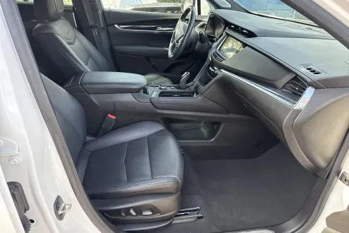 2023 Cadillac XT5 Premium Luxury photo 2